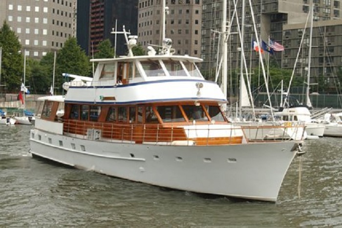 yacht for rent nyc